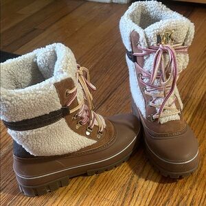Michael Kors Kids Brown and Cream Sherpa Lace-Up Winter Boots
